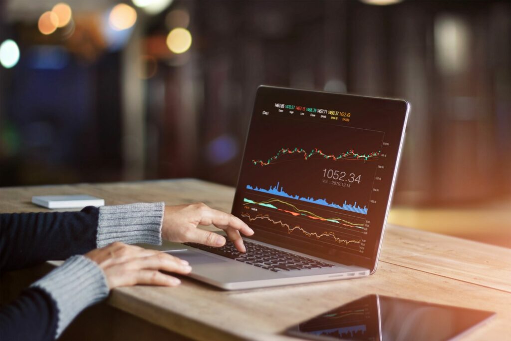 ¿Cuál es la diferencia entre una bolsa de criptomonedas y un broker?