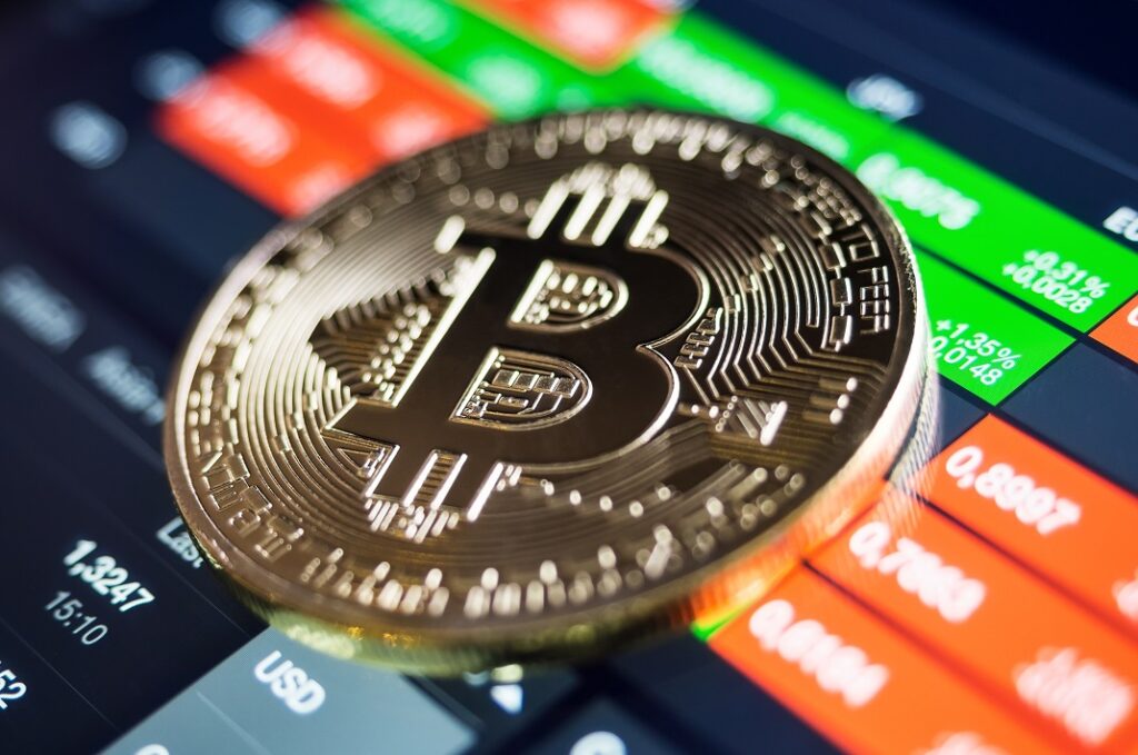 ¿Es lo mismo operar con criptomonedas que con divisas?