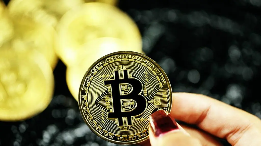 ¿Cuáles son las ventajas y desventajas de las criptomonedas?